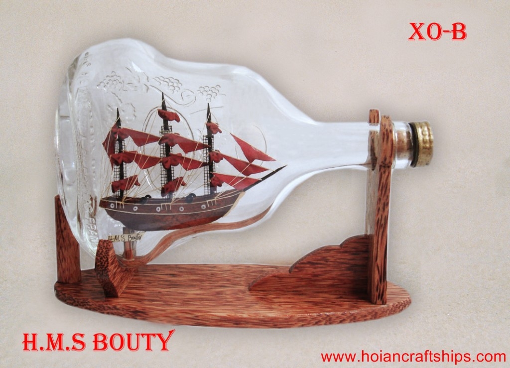 Hms Bouty Ship in XO Bottle