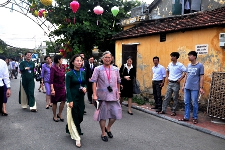Thai Princess visit Hoi An Ancient Town