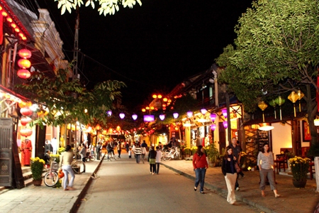 Hoi An city opens new walking street
