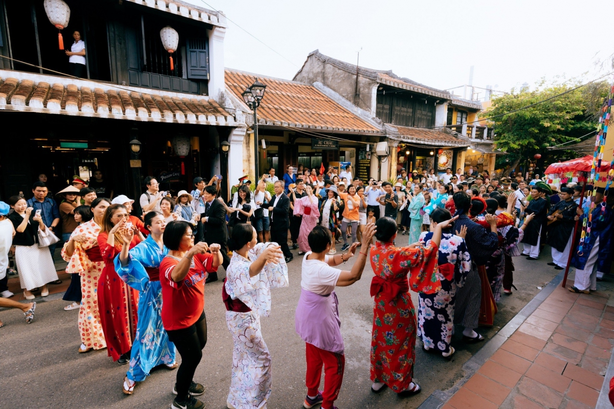  Many special international events in Hội An in 2025