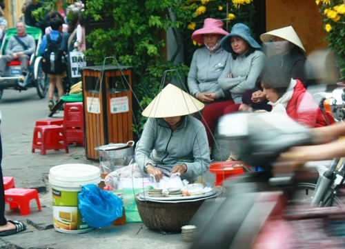 Specialties of food vendors in Hoi An