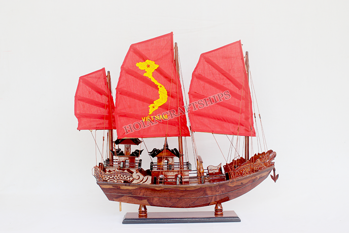 Halong Bay Junk Boat (Red Sail - Rose Wood)