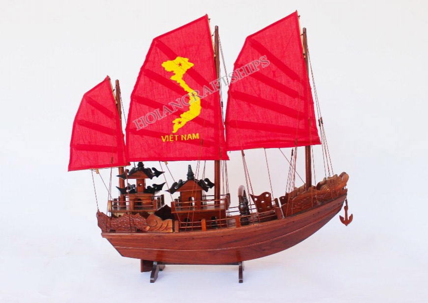 Halong Bay Junk Boat (Red sail - Incense wood)