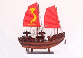 Halong 40 Red Sail