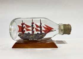 Ship in new bottle (Bounty - Red)